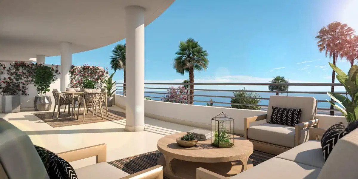 3-Bedroom, 2-Bathroom Ground Floor Apartment with Sea Views in Benalmádena