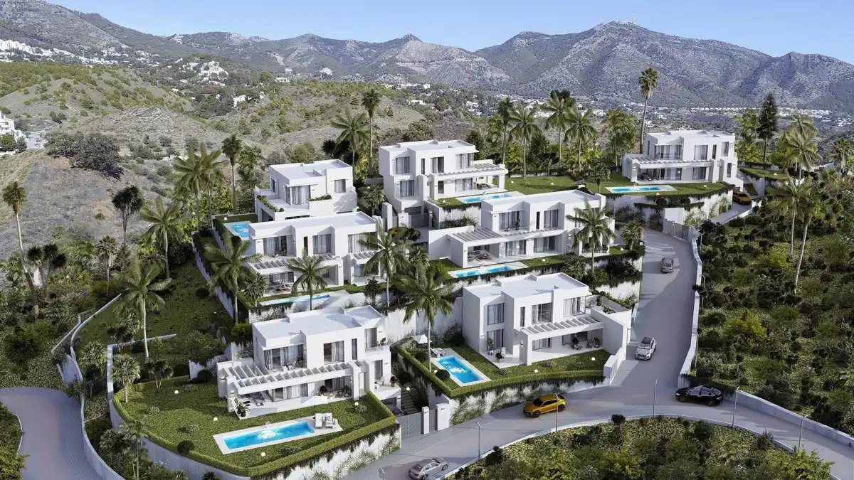 4-Bedroom, 4-Bathroom Luxury Villa with Panoramic Sea and Mountain Views in Mijas