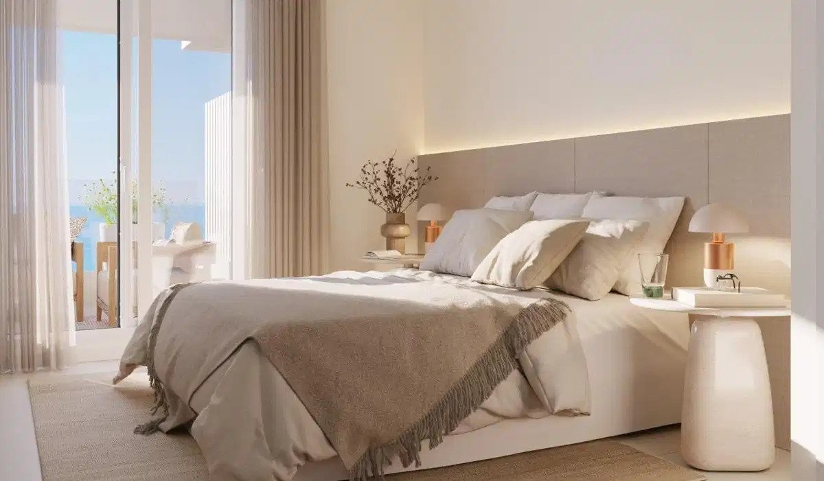 2-Bedroom, 2-Bathroom Ground Floor Apartment with Private Garden in Benalmádena Pueblo