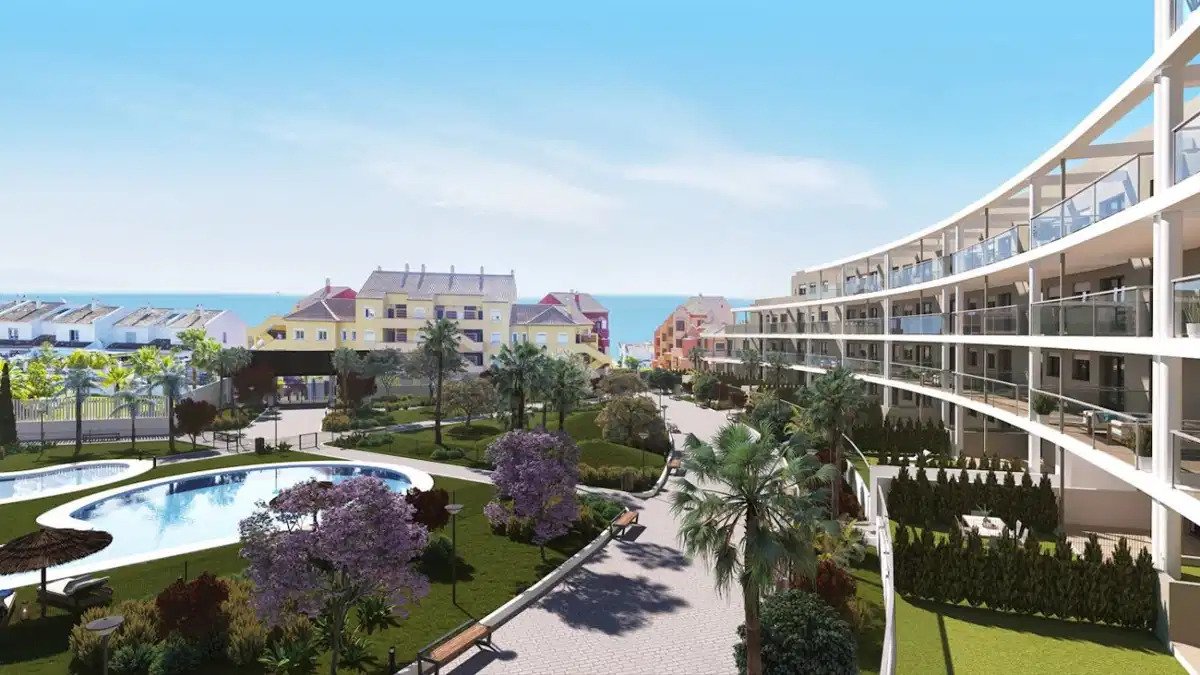 2-Bedroom, 2-Bathroom Apartment with Sea Views in Manilva