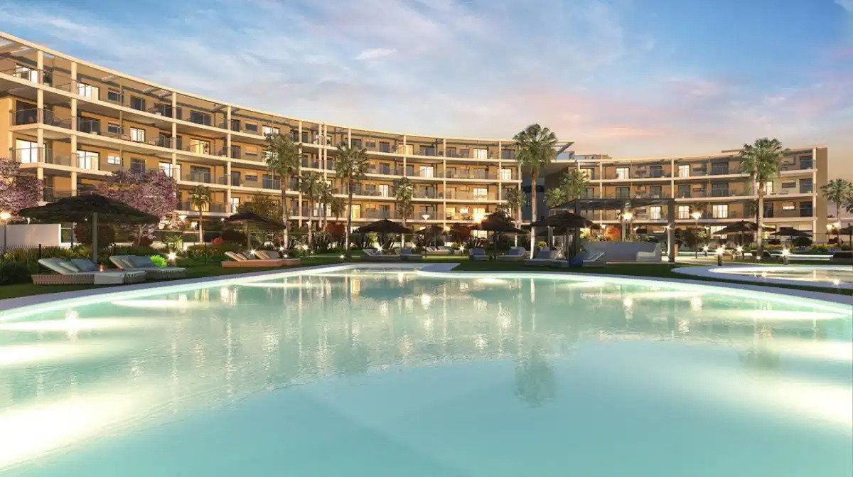 2-Bedroom, 2-Bathroom Apartment with Sea Views in Manilva