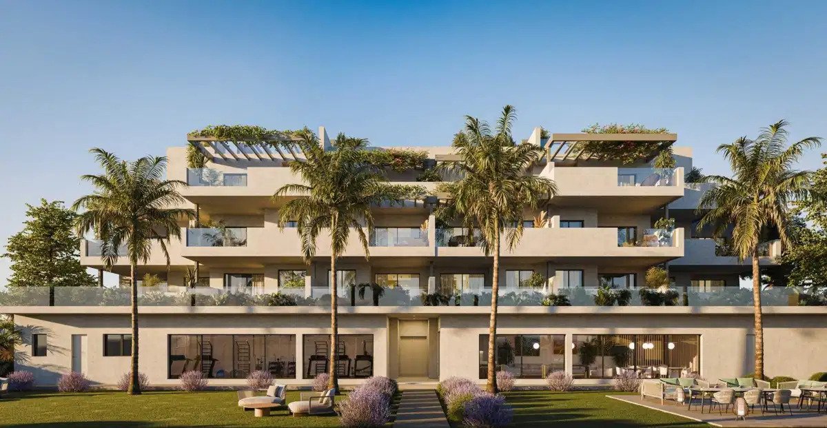 2-Bedroom, 2-Bathroom Penthouse with Sea Views in Doña Julia Golf, Casares Costa