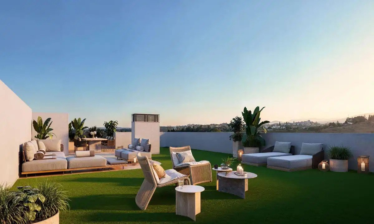 2-Bedroom, 2-Bathroom Boutique Penthouse with Premium Amenities in Los Pacos, Fuengirola