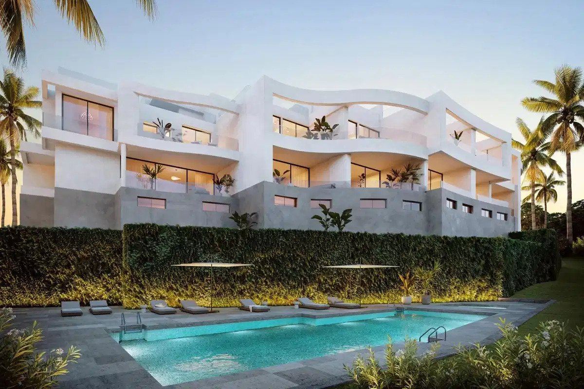 3-Bedroom, 2-Bathroom Townhouse with Panoramic Sea Views and Rooftop Terrace near Mijas