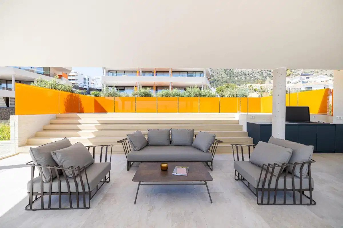 2-Bedroom, 2-Bathroom Penthouse with Panoramic Sea Views and Hotel-Level Amenities in El Higuerón