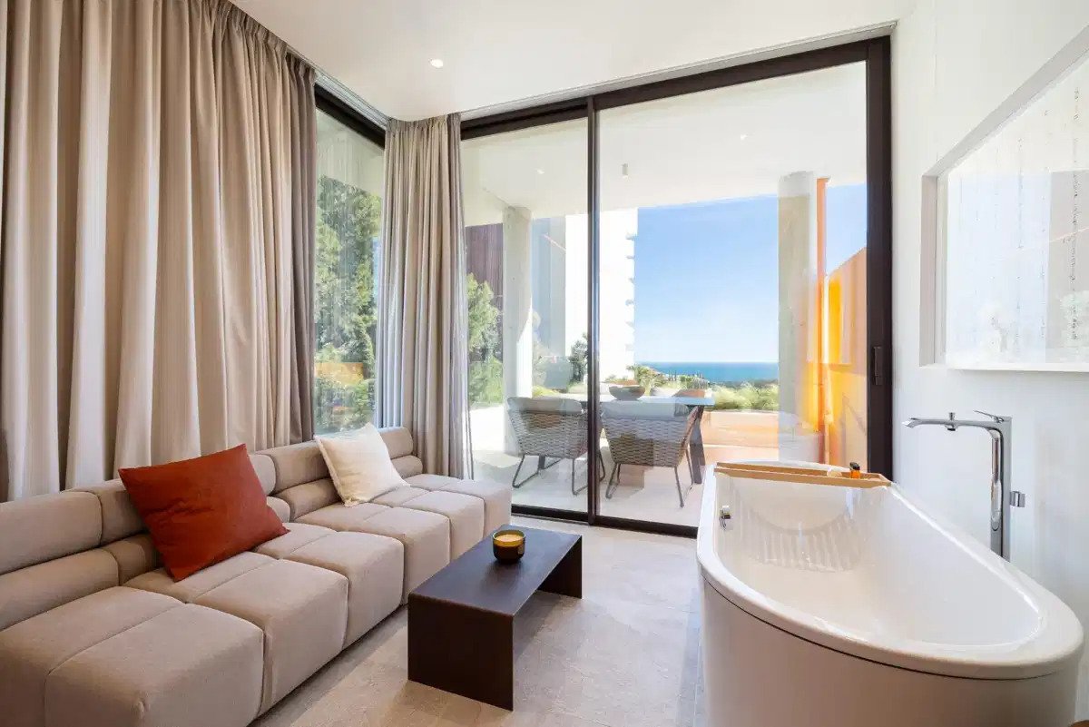 2-Bedroom, 2-Bathroom Penthouse with Panoramic Sea Views and Hotel-Level Amenities in El Higuerón