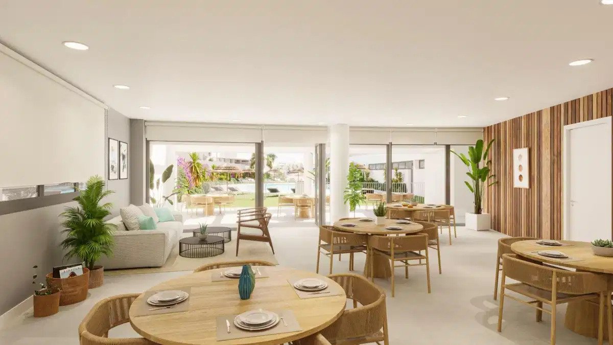 2-Bedroom, 2-Bathroom Ground Floor Apartment with Garage and Storage in Estepona