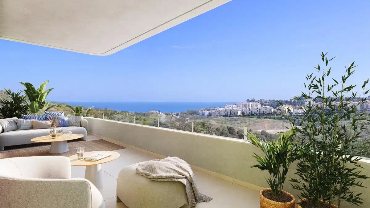 3-Bedroom, 2-Bathroom Ground Floor Apartment with Sea or Golf Views in Mijas