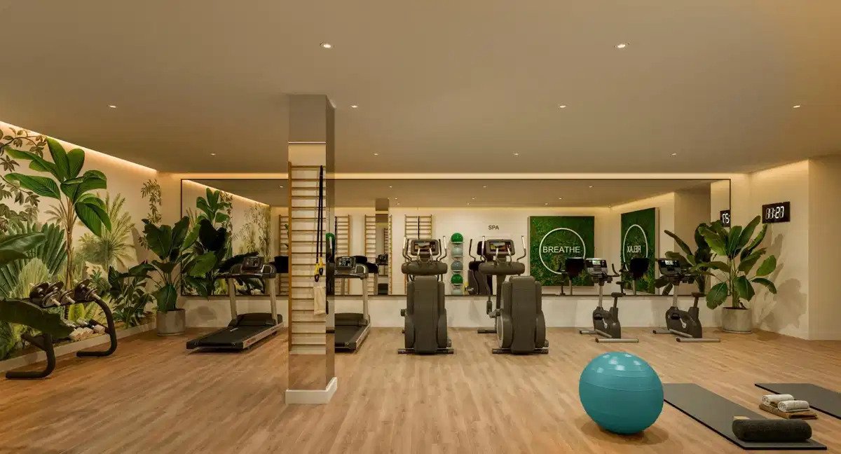 2-Bedroom Groundfloor Apartments with Ample Garden in Caceres