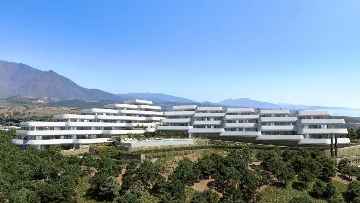 3-Bedroom, 2-Bathroom Apartment with Panoramic Sea and Golf Views in Casares Golf Resort