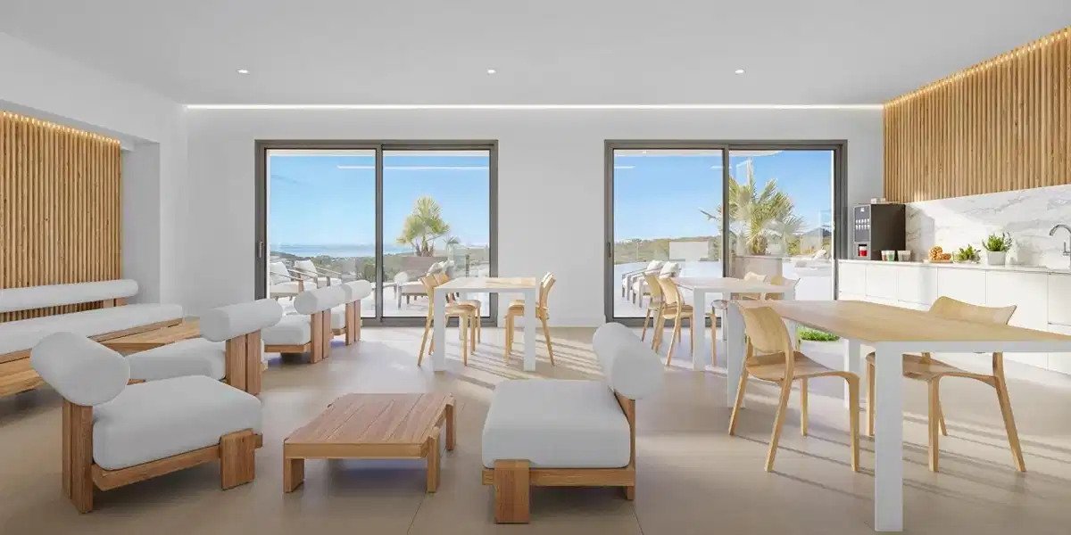 3-Bedroom, 2-Bathroom Apartment with Panoramic Sea and Golf Views in Casares Golf Resort