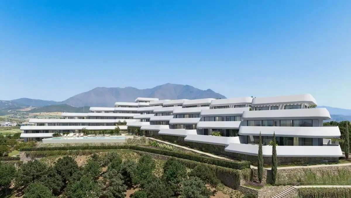3-Bedroom, 2-Bathroom Apartment with Panoramic Sea and Golf Views in Casares Golf Resort