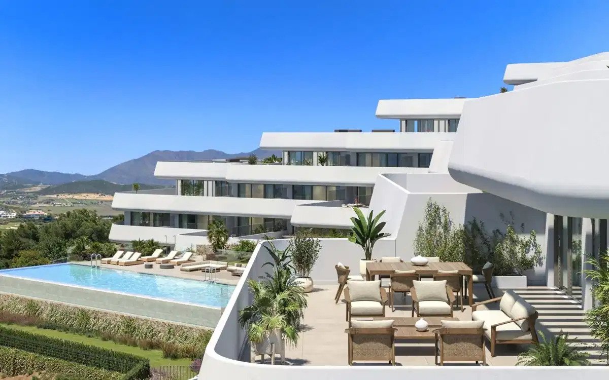 3-Bedroom, 2-Bathroom Apartment with Panoramic Sea and Golf Views in Casares Golf Resort
