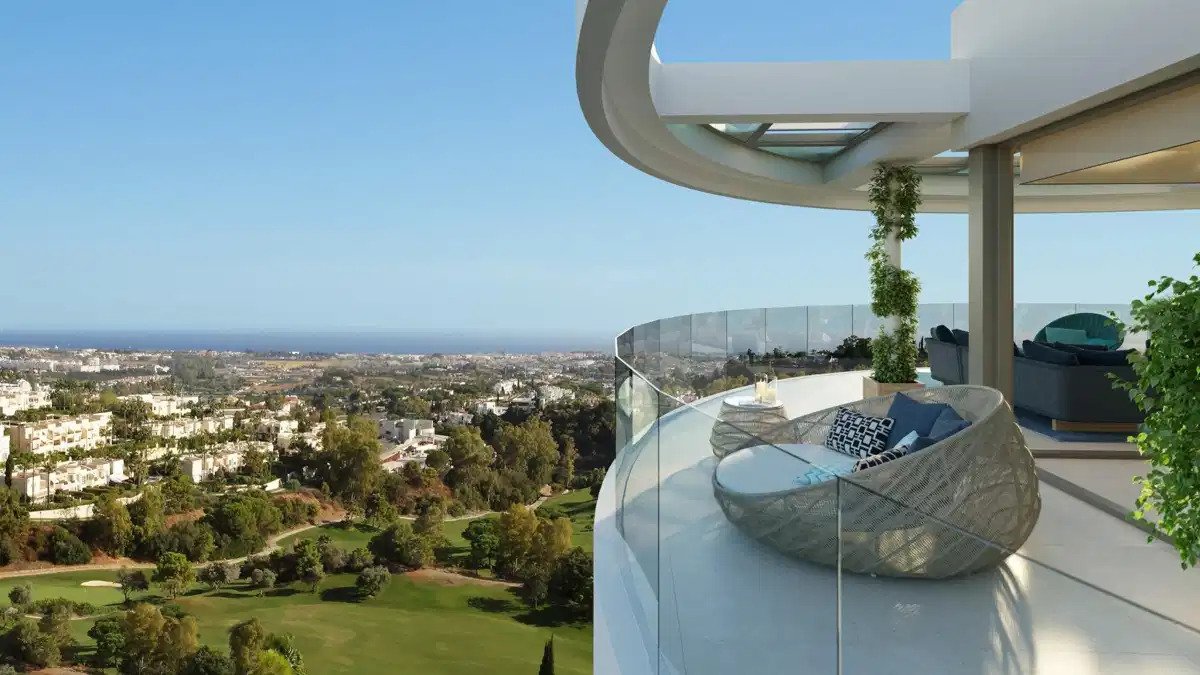 4-Bedroom, 4-Bathroom Penthouse with Sea and Mountain Views in Boutique Marbella-Benahavís Community