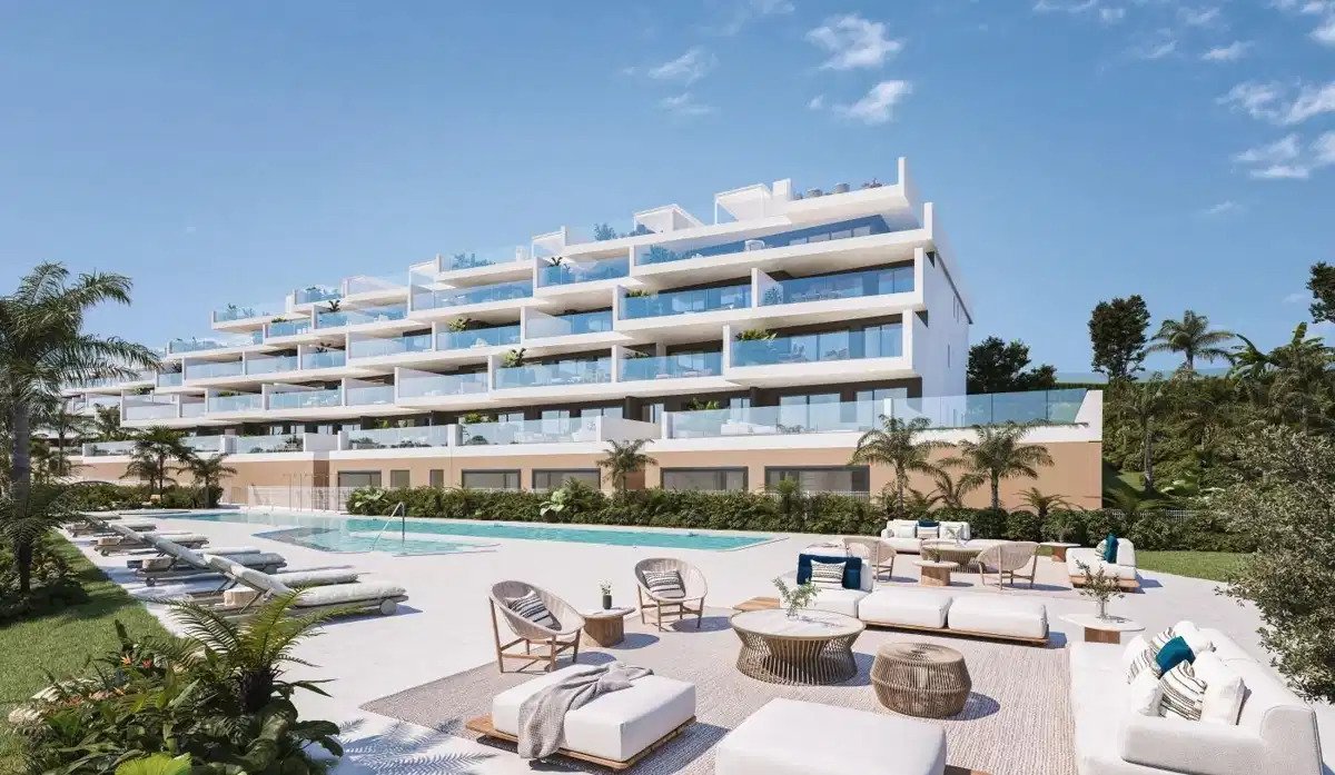 2-Bedroom, 2-Bathroom Penthouse with Expansive Terrace and Sea Views in Manilva