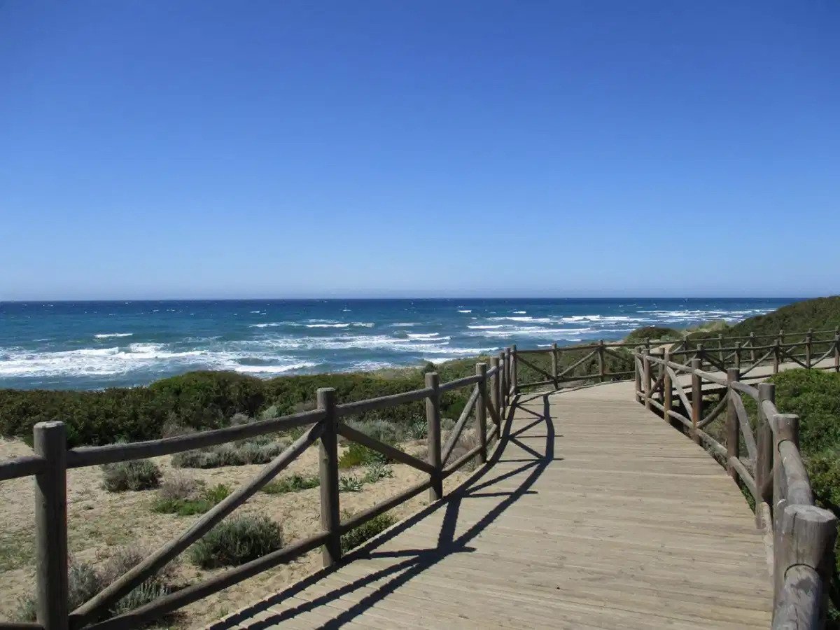 3-Bedroom, 3-Bathroom Ground Floor Apartment with Panoramic Views and Premium Amenities in Cabopino