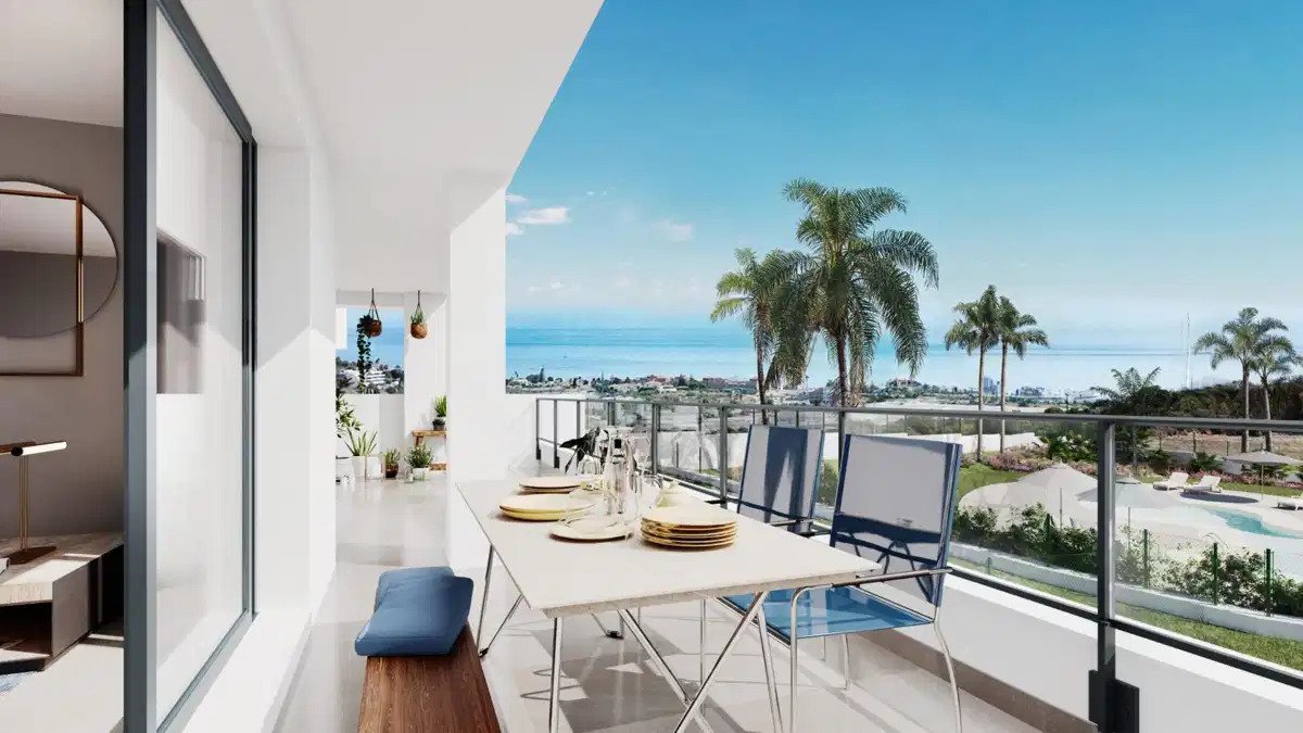 3-Bedroom, 2-Bathroom Penthouse Near Estepona Golf with Panoramic Coastline Views
